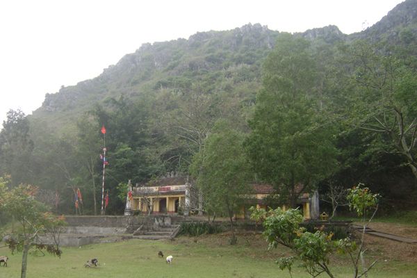 Đền thờ Mai An Tiêm — nơi tưởng nhớ ông tổ mở đất